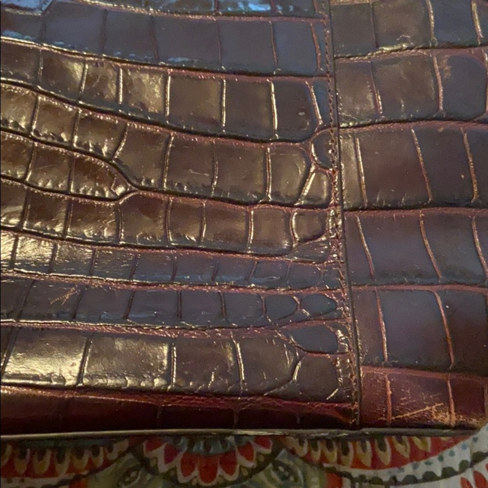 Micheal Kors Purse - Picture 4 of 8